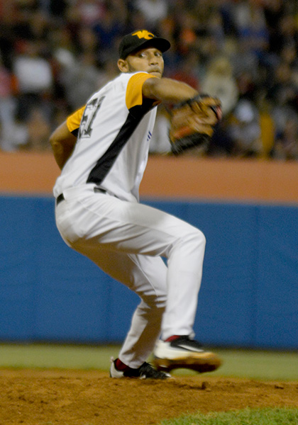 Misael Villa, pitcher refuerzo de Villa Clara. Misael Villa, pitcher refuerzo de Villa Clara.