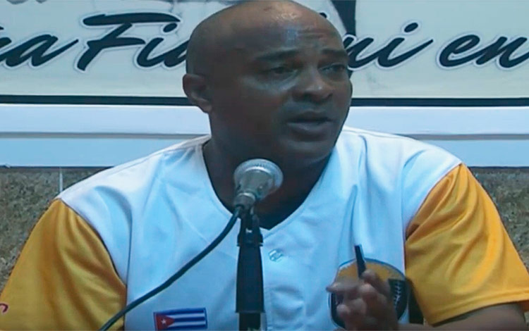 Eduardo Paret, director del equipo Villa Clara de béisbol. Eduardo Paret, director del equipo Villa Clara de béisbol.