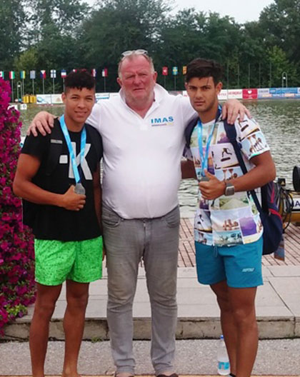 Orestes Gutiérrez (a la derecha), plata en el Campeonato Mundial Juvenil de Canotaje. Orestes Gutiérrez (a la derecha), plata en el Campeonato Mundial Juvenil de Canotaje.