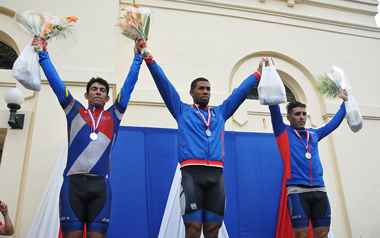 Premiación en Santa Clara, Vuelta Ciclística a Cuba 2017. Premiación del tramo Cienfuegos-Santa Clara, Vuelta Ciclística a Cuba.