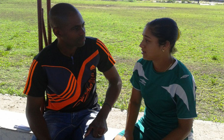 Entrenador y capitana del sub 18, Villa Clara Entrenador y capitana del sub 18, Villa Clara