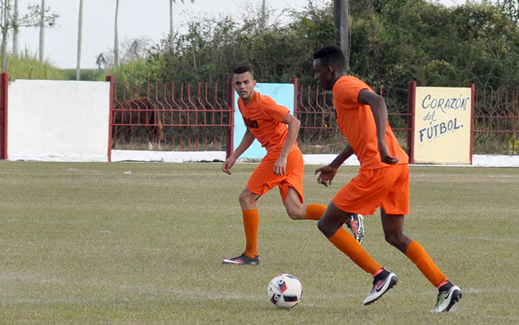 Maikel Reyes, refuerzo de Villa Clara en el 102 Campeonato Nacional de Fútbol.