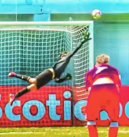 Danny Echeverría en juego contra Japón, en Francia. Danny Echeverría en juego contra Japón, en Francia.