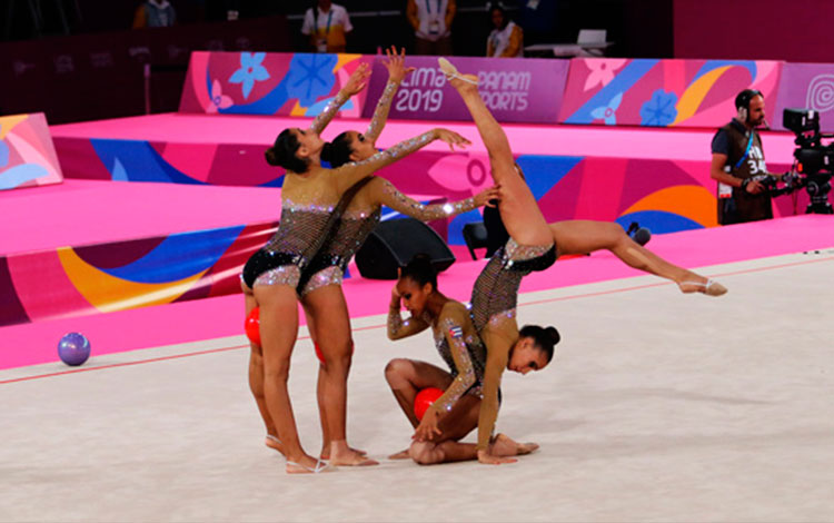 Conjunto con pelota de la gimnasia rí­tmica de Cuba en los Panamericanos de LIma 2019.