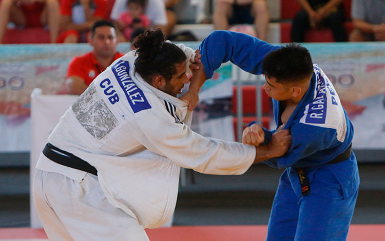Combate entre Asley González y Roberto Yuta Galarreta, Open Panamericano de Judo, Lima, Perú, 2018.
