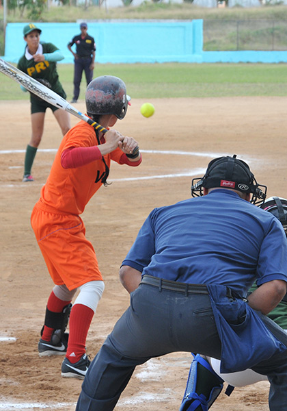 Villa Clara contra Pinar del Rí­o, campeonato nacional de softbol.