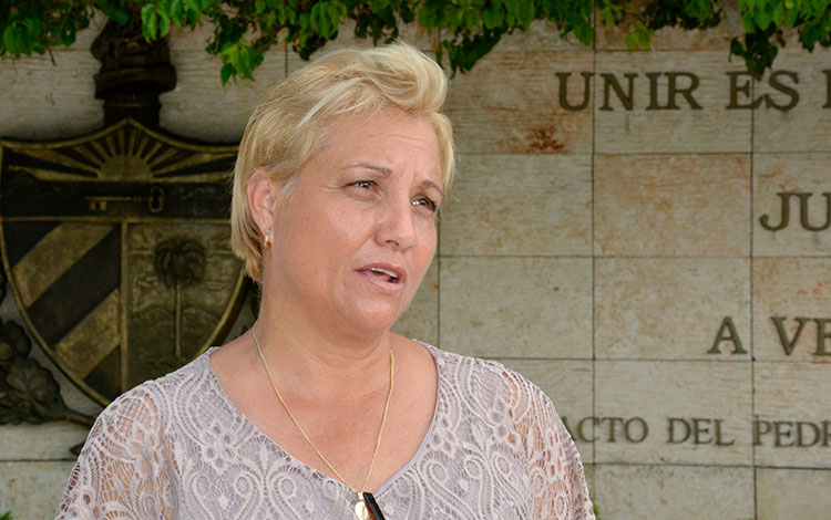 Evelín Domínguez Otero, trabajadora de Planificación Física en Santo Domingo. Evelín Domínguez Otero, trabajadora de Planificación Física en Santo Domingo.