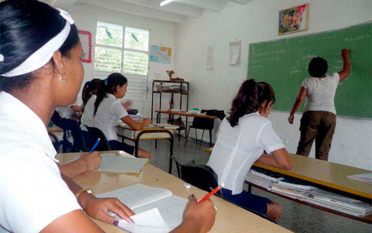 Formación de docentes en Cuba.