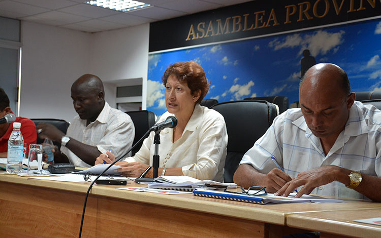 Ana Elsa Velázquez CCobiella, ministra de Educación, preside reunión preparatoria del curso escolar 2018-2019.