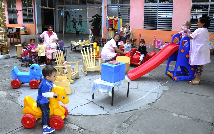 Círculo Infantil Círculo Infantil