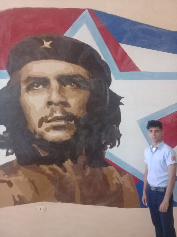 David Ernesto Rufín Alvarado, estudiante de duodécimo grado del IPVCE de Santa Clara David Ernesto Rufín Alvarado, estudiante de duodécimo grado del IPVCE de Santa Clara