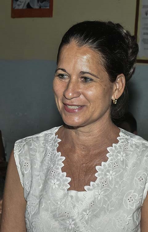 Profesora Deisy Caridad Nodarse de Encrucijada Profesora Deisy Caridad Nodarse de Encrucijada