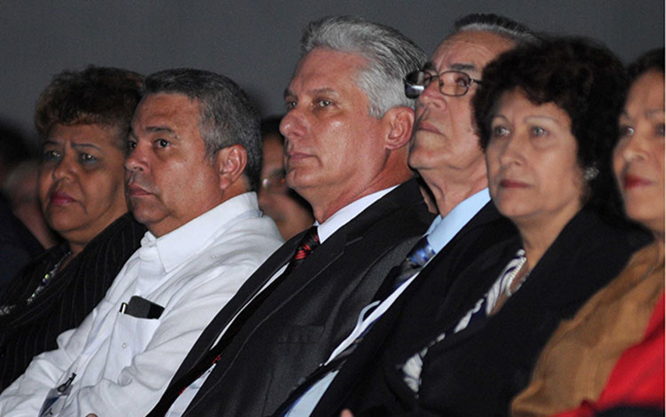 Miguel Díaz-Canel asiste a inauguración de congreso Universidad 2018.