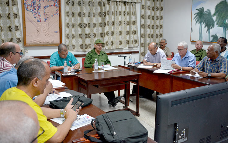 Joaquín Quintas Solá evalúa avances de la recuperación en Villa Clara