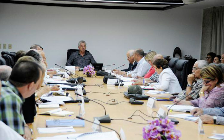 Preside Miguel Dí­az-Canel chequeo del programa por el aniversario 500 de San Cristóbal de La Habana.