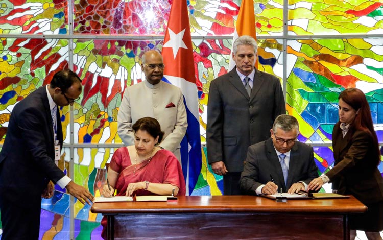 Firma de memorandos de entendimiento entre Cuba y la India.