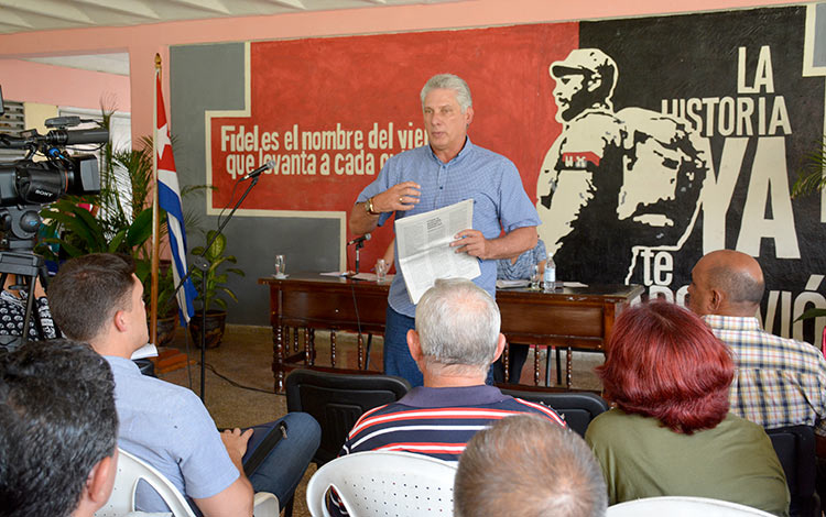 Miguel Díaz-Canel en Ciudad Escolar