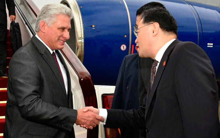 Llegada del presidente de Cuba, Miguel Díaz-Canel, a Shanghai. Llegada del presidente de Cuba, Miguel Díaz-Canel, a Shanghai.
