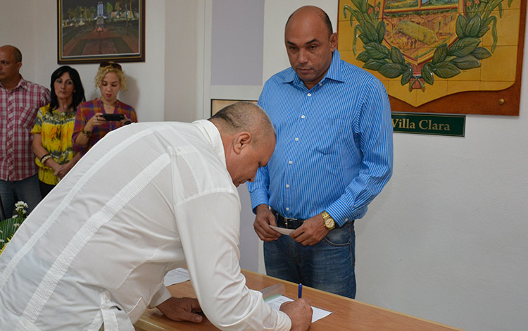 Miembros de la Comisión Electoral de Villa Clara. Miembros de la Comisión Electoral de Villa Clara.