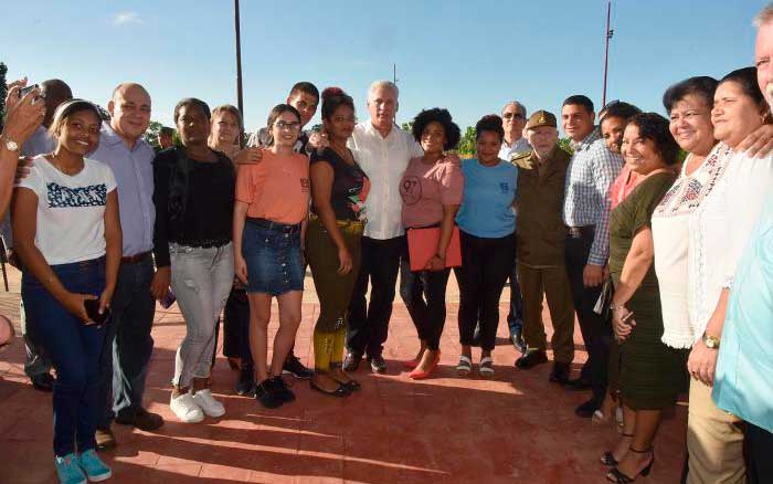 Miguel Díaz-Canel Bermúdez Miguel Díaz-Canel Bermúdez