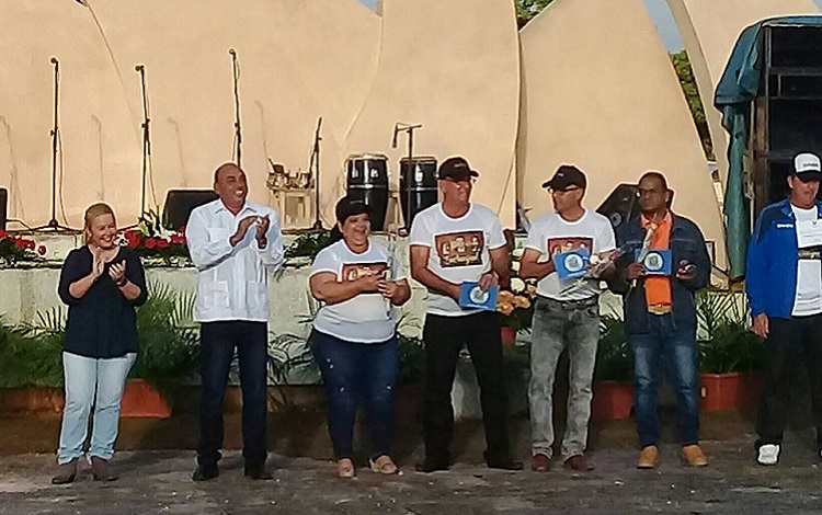 Encrucijada acto por el Aniversario 61 del triunfo de la Revolución 