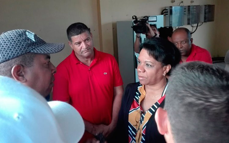 Vice primera ministra Inés María Chapman en recorrido por el municipio de San Antonio de los Baños. Vice primera ministra Inés María Chapman en recorrido por el municipio de San Antonio de los Baños.