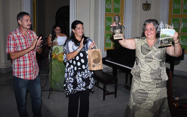 Distinción 330 a la Contraloría Provincial, Villa Clara