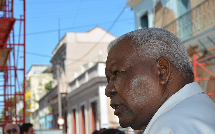 Esteban Lazo, presidente del Parlamento cuban,o en visita a Matanzas.