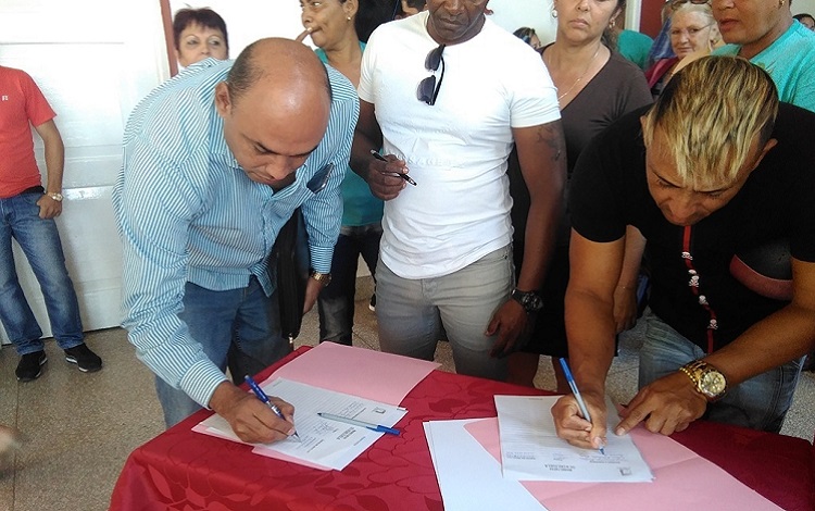 Acto apoyo a Venezuela en el Poder Popular Villa Clara