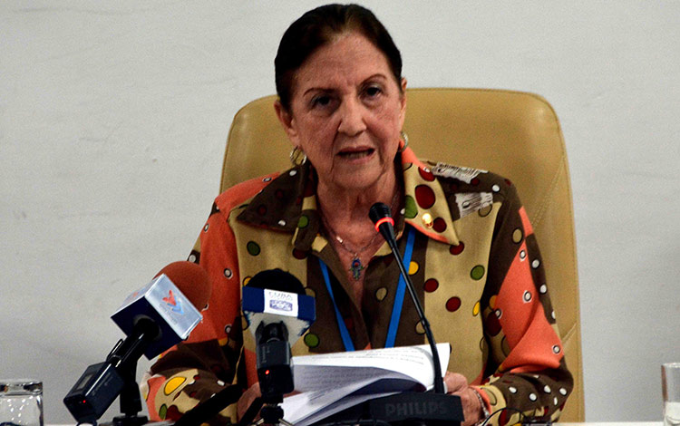 Diputada Yolanda Ferrer.