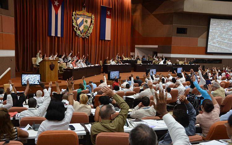 Aprueban Ley de Aguas Terrestres.