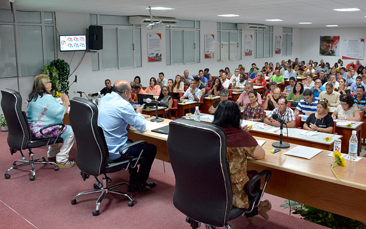 Segunda sesión ordinaria de la Asamblea Provincial del Poder Popular en Villa Clara.