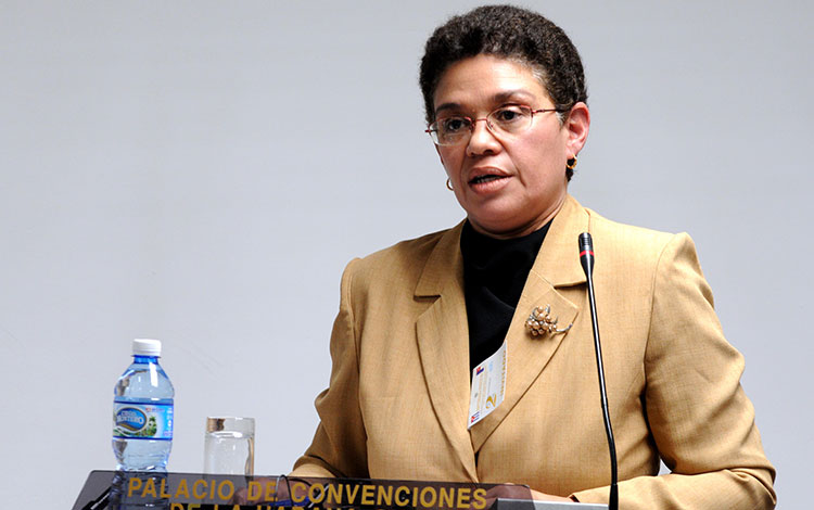 Marí­a Elena Soto Entenza, jefa del departamento nacional de atención primaria de salud del ministerio de Salud Pública.