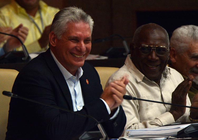 Miguel Díaz-Canel, presidente de los Consejos de Estado y de Ministros. Miguel Díaz-Canel, presidente de los Consejos de Estado y de Ministros.