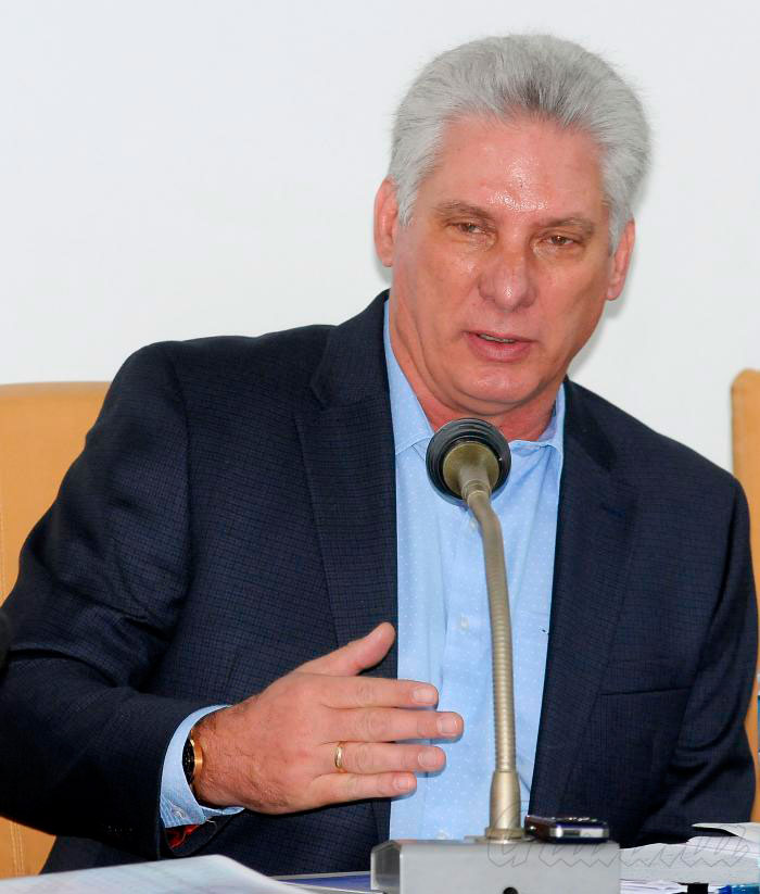 Miguel Díaz-Canel Bermúdez, presidente cubano, en debate de la Comisión de Industria, Construcciones y Energía. Miguel Díaz-Canel Bermúdez, presidente cubano, en debate de la Comisión de Industria, Construcciones y Energía.