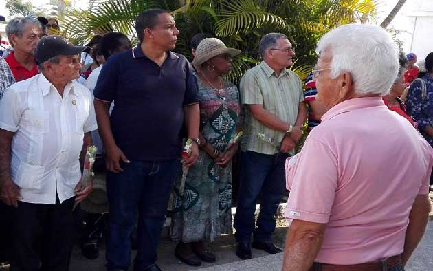 Acto por el 9 de abril en Sagua la Grande Acto por el 9 de abril en Sagua la Grande