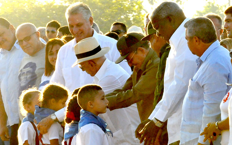 Raúl Castro en la plaza del Che