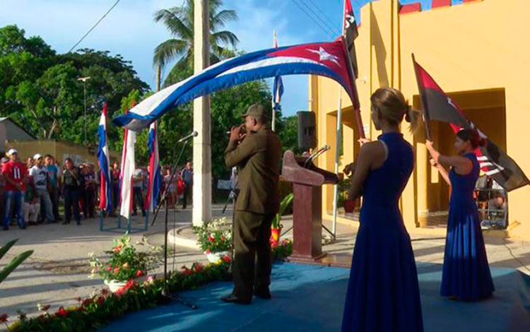 Acto en Bueycito, Granma.