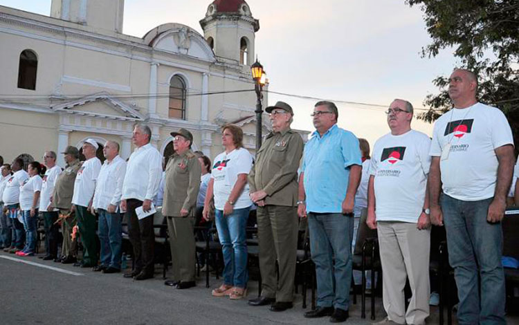 General de Ejército Raúl Castro Ruz preside acto por el aniversario 60 del levantamiento armado del 5 de septiembre en Cienfuegos.