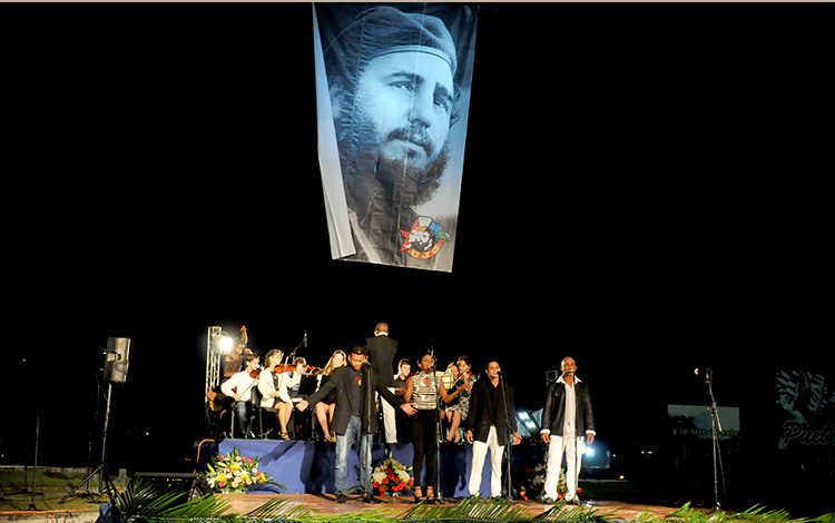 Gala en honor a Fidel en Villa Clara