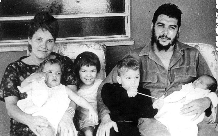 Che, esposa e hijos Che, esposa e hijos