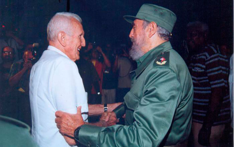 Fidel Castro Ruz y José Ramón Fernández. Fidel Castro Ruz y José Ramón Fernández.