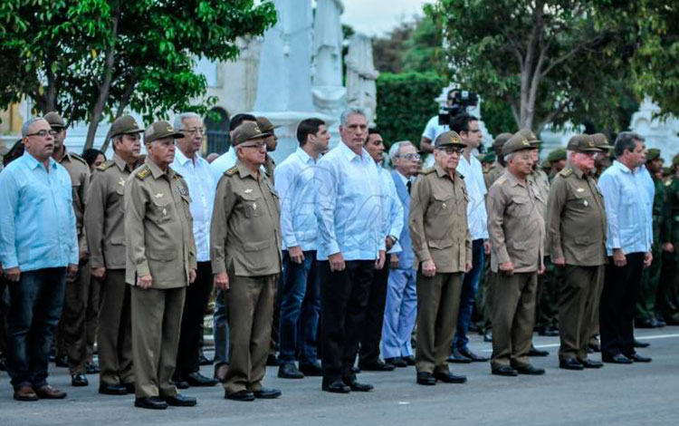Presidencia del acto por el aniversario 114 de la muerte del Generalísimo Máximo Gómez. Presidencia del acto por el aniversario 114 de la muerte del Generalísimo Máximo Gómez.