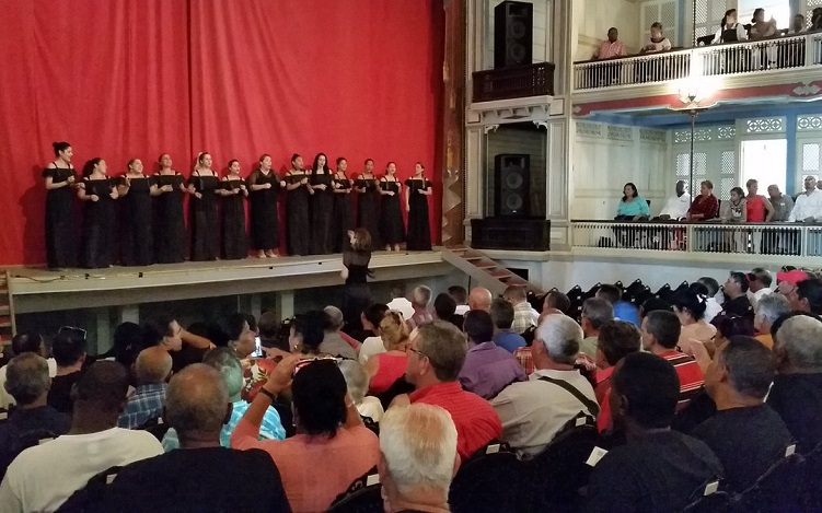 Sesión Solemne de la Asamblea Municipal en Santa Clara