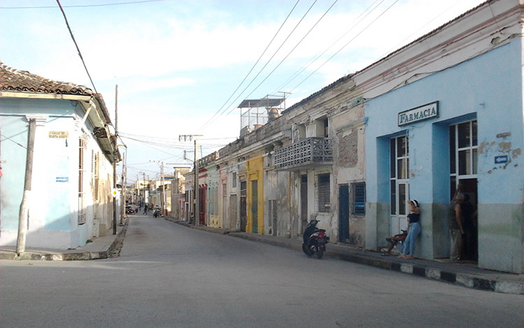 Calle Alemán, esquina a Marta Abreu.