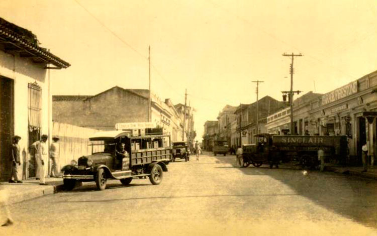 Calle Marta Abreu, Santa Clara.