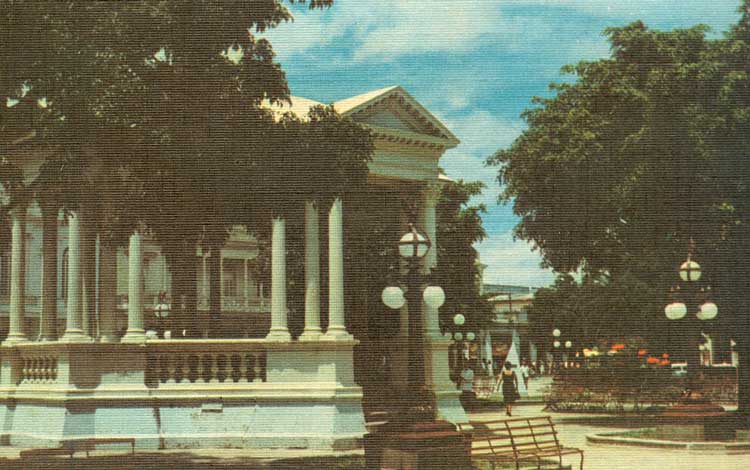 Glorieta del parque Glorieta del parque