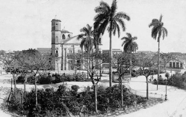 Plaza Mayor de Santa Clara.