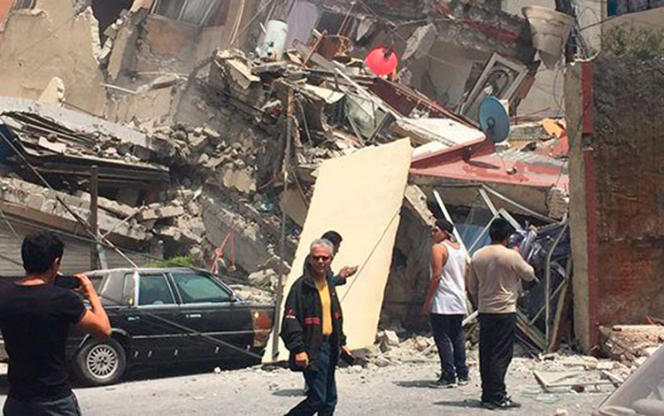 Terremoto de 7,0 grados en Ciudad de México. Terremoto de 7,0 grados en Ciudad de México.