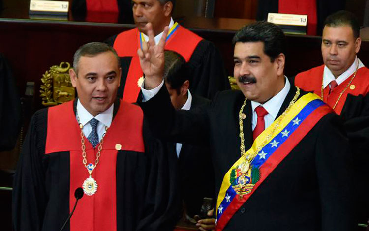 Nicolás Maduro durante la toma de posesión como presidente de la República Bolivariana de Venezuela. Nicolás Maduro durante la toma de posesión como presidente de la República Bolivariana de Venezuela.